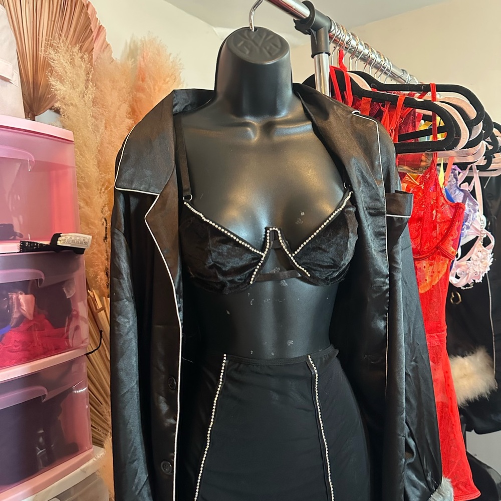 Chic Black Women's Blazer with Pearl Accents